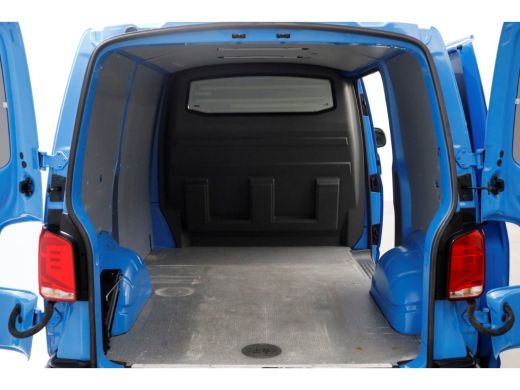 Volkswagen Transporter T6.1 2.0 TDI 150pk L1H1 DSG-Automaat 4Motion 4x4+Sperdiff. Airco/Navi/Camera 08-2021 ActivLease financial lease