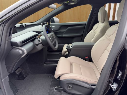 Volvo  EX60 375 kW P10 electric Ultra AWD | BLIS | Stoel + Stuur Verwarming | Stoel Massage | 360 Camera | Pi... ActivLease financial lease