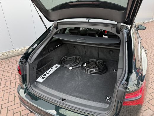 Audi A6 Avant 55 TFSI e 367pk quattro Pro Line S Competition | Audi Exclusive kleur ActivLease financial lease
