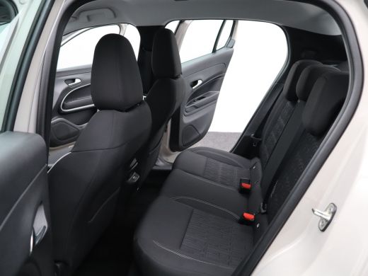 Fiat 600 1.2 Hybrid Urban | Automaat | Camera | Navi | Cruise | Clima | PDC V+A | 17" LMV | Carplay | ActivLease financial lease