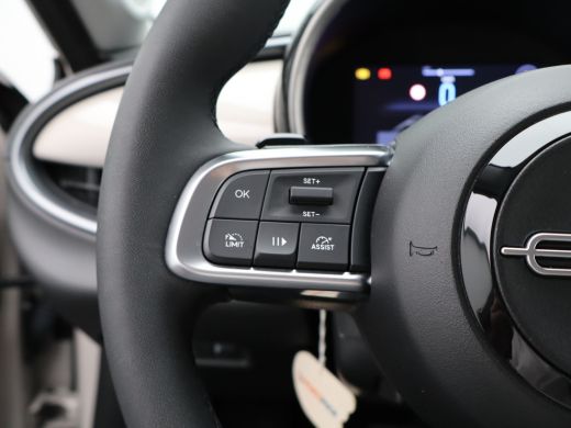 Fiat 600 1.2 Hybrid Urban | Automaat | Camera | Navi | Cruise | Clima | PDC V+A | 17" LMV | Carplay | ActivLease financial lease