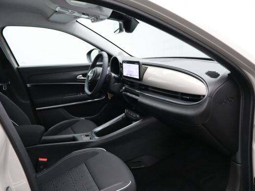 Fiat 600 1.2 Hybrid Urban | Automaat | Camera | Navi | Cruise | Clima | PDC V+A | 17" LMV | Carplay | ActivLease financial lease