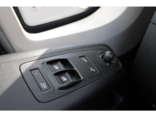 Fiat Ducato 2.2 MultiJet 180pk S&S L2H2 3.5t | Automaat | Navigatie | Camera | Climate control | Parkeersenso... ActivLease financial lease
