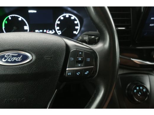 Ford E-Transit L3H3 68 kWh 184PK | Snelladen | SOH 95% | Clima | Camera | Cruise | 3 Zits | Carplay ActivLease financial lease