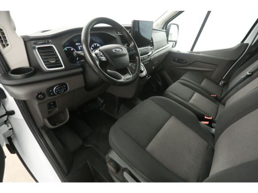 Ford E-Transit L3H3 68 kWh 184PK | Snelladen | SOH 95% | Clima | Camera | Cruise | 3 Zits | Carplay ActivLease financial lease