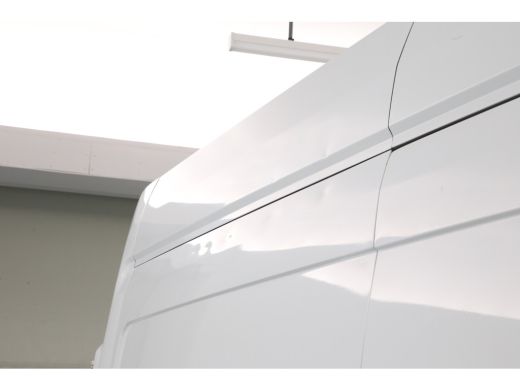 Ford E-Transit L3H3 68 kWh 184PK | Snelladen | SOH 95% | Clima | Camera | Cruise | 3 Zits | Carplay ActivLease financial lease