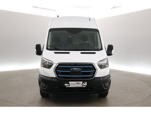 Ford E-Transit L3H3 68 kWh 184PK | Snelladen | SOH 95% | Clima | Camera | Cruise | 3 Zits | Carplay ActivLease financial lease