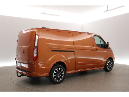 Ford Transit Custom 2.0 TDCI L2H1 185PK Sport | Automaat | Airco | Cruise | Camera | 3 Zits | Carplay | Trekhaak ActivLease financial lease