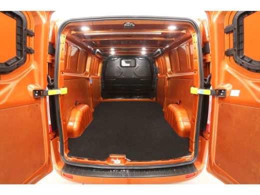 Ford Transit Custom 2.0 TDCI L2H1 185PK Sport | Automaat | Airco | Cruise | Camera | 3 Zits | Carplay | Trekhaak ActivLease financial lease