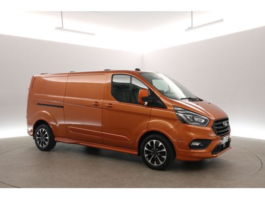 Ford Transit Custom 2.0 TDCI L2H1 185PK Sport | Automaat | Airco | Cruise | Camera | 3 Zits | Carplay | Trekhaak ActivLease financial lease
