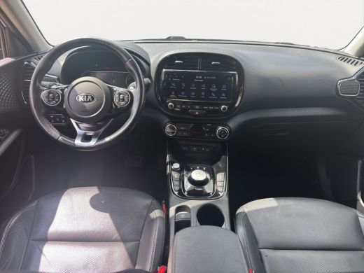Kia e-Soul ExecutiveLine 64 kWh | Stoelverwarming + koeling | Achterbank verwarmd | Premium audio | Achterui... ActivLease financial lease