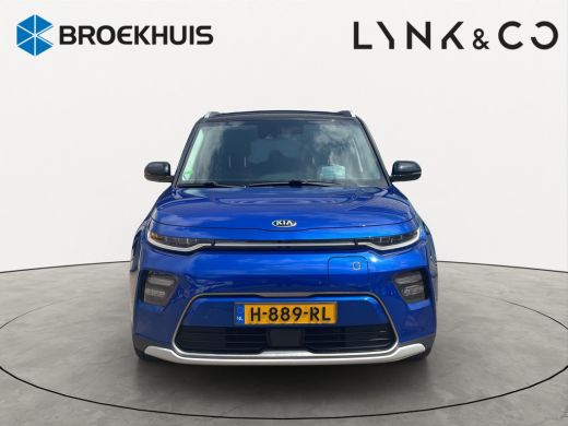 Kia e-Soul ExecutiveLine 64 kWh | Stoelverwarming + koeling | Achterbank verwarmd | Premium audio | Achterui... ActivLease financial lease