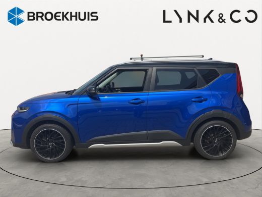 Kia e-Soul ExecutiveLine 64 kWh | Stoelverwarming + koeling | Achterbank verwarmd | Premium audio | Achterui... ActivLease financial lease