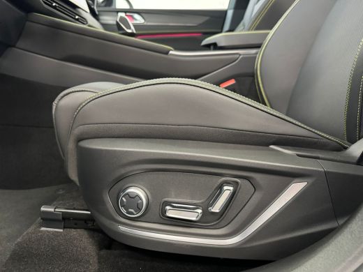 Lynk & Co 01 1.5 More | Afwijkende dakkleur | Alarmsysteem | Apple Carplay/Android Auto|telefoonintegratie pre... ActivLease financial lease