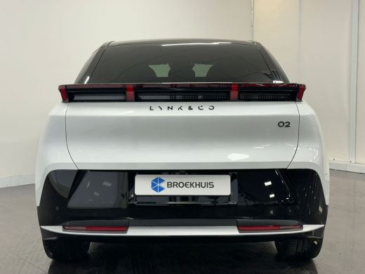 Lynk & Co 02 More 66 kWh | 22 kW lader | Alarmsysteem | Apple Carplay/Android Auto|telefoonintegratie premium ActivLease financial lease