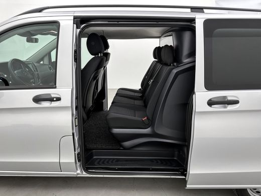 Mercedes-Benz eVito Extra Lang 66 kWh DC 5 persoons 266km WLTP Schuifdeur L+R Camera Navigatie Camera Dubbele cabine ActivLease financial lease