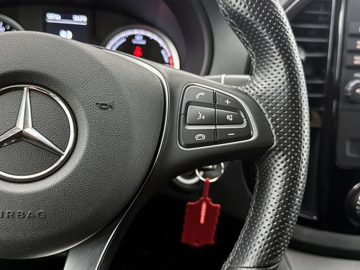 Mercedes-Benz eVito Extra Lang 66 kWh DC 5 persoons 266km WLTP Schuifdeur L+R Camera Navigatie Camera Dubbele cabine ActivLease financial lease