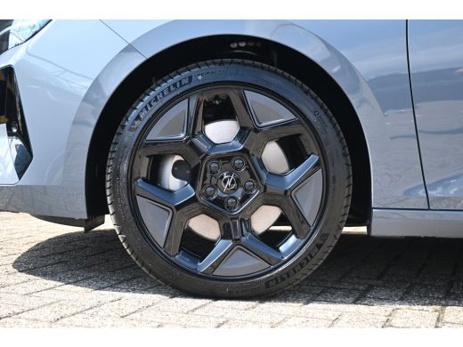 Opel Astra 1.6 Turbo Plug In Hybrid Ultimate | Schuif-/Kanteldak | Massage | Elektr. Stoelen | LED-Matrix | ... ActivLease financial lease