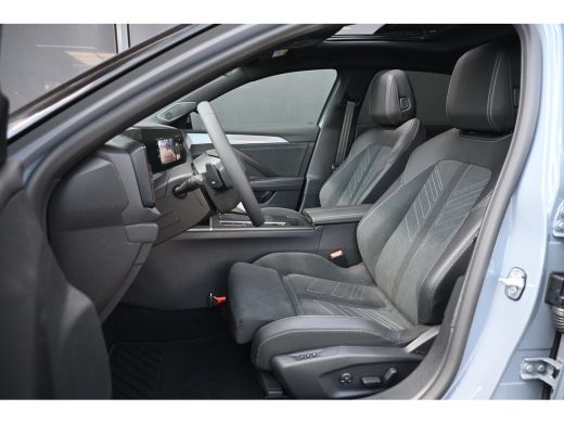 Opel Astra 1.6 Turbo Plug In Hybrid Ultimate | Schuif-/Kanteldak | Massage | Elektr. Stoelen | LED-Matrix | ... ActivLease financial lease