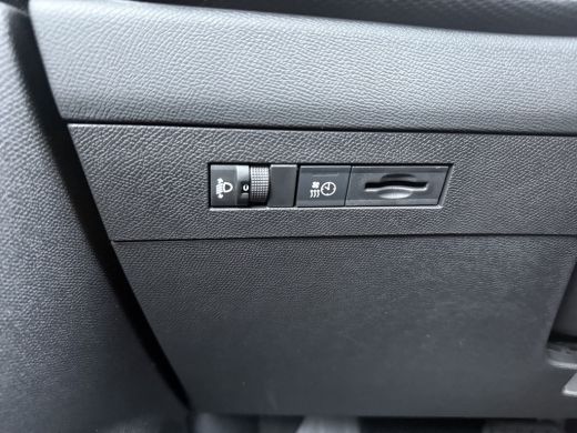 Opel Astra Business Edition | ND | 11 kW boordlader (3-fase) | Achteruitrijcamera | Adaptive Cruise Control ActivLease financial lease