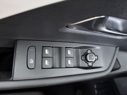Opel Astra Business Edition | ND | 11 kW boordlader (3-fase) | Achteruitrijcamera | Adaptive Cruise Control ActivLease financial lease