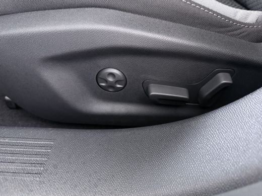 Opel Astra Business Edition | ND | 11 kW boordlader (3-fase) | Achteruitrijcamera | Adaptive Cruise Control ActivLease financial lease