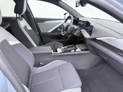 Opel Astra Business Edition | ND | 11 kW boordlader (3-fase) | Achteruitrijcamera | Adaptive Cruise Control ActivLease financial lease