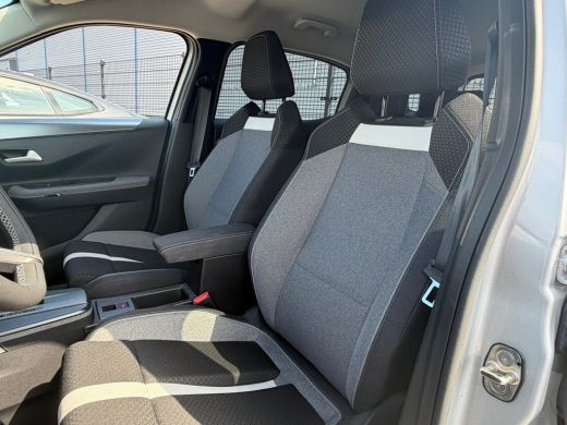 Opel Frontera 1.2 Turbo Hybrid GS 7p. 7-Zitter! | Stoel-Stuurverwarming | Climate | Apple Carplay/Android Auto ... ActivLease financial lease