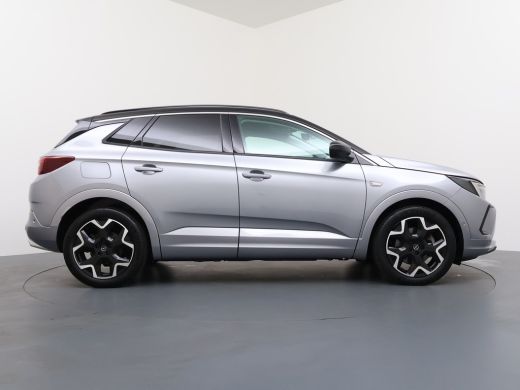 Opel Grandland 1.6 Turbo Plug-In Hybrid GS Line | Adaptieve Cruise Control | Stoel en stuurwiel verwarming | | A... ActivLease financial lease