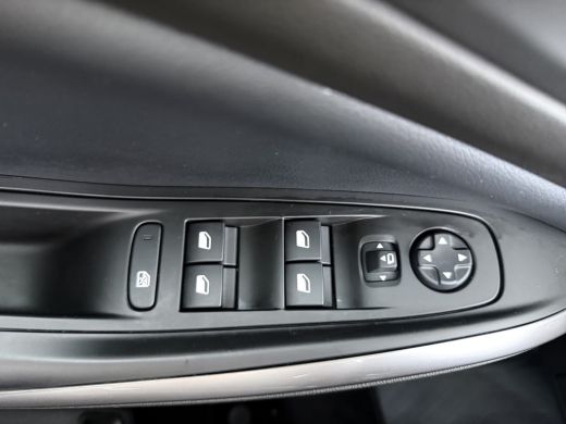 Opel Grandland 1.6 Turbo Plug-In Hybrid GS Line | Adaptieve Cruise Control | Stoel en stuurwiel verwarming | | A... ActivLease financial lease