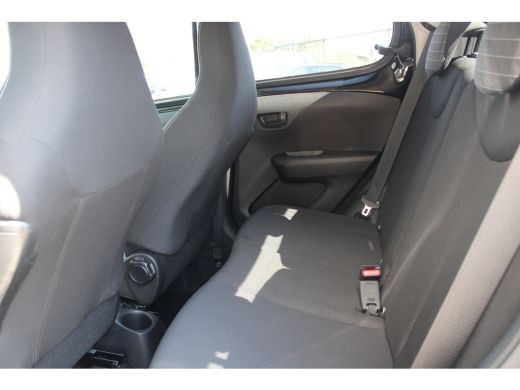 Peugeot 108 1.0 e-VTi Active | Airconditioning | Bluetooth | Mistlampen | Extra getinte ramen | NL auto | 42... ActivLease financial lease