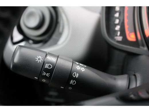 Peugeot 108 1.0 e-VTi Allure | Navi by app | Camera | Climate control | Apple carplay | Lichtmetaal | LED | M... ActivLease financial lease