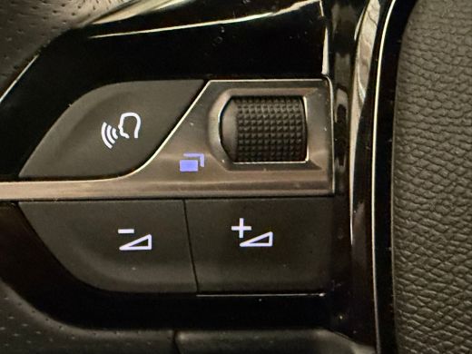 Peugeot 208 GT Hybrid 110 e-DCS6 Navigatie | Adaptive Cruise | Camera | Apple Carplay/Android Auto | | Adapti... ActivLease financial lease