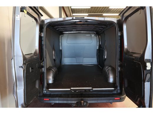 Renault Trafic 1.6 dCi T29 L2H1 LANG AIRCO TREKHAAK ActivLease financial lease