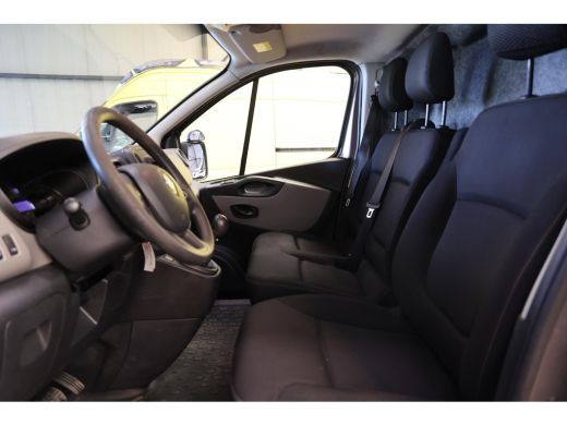 Renault Trafic 1.6 dCi T29 L2H1 LANG AIRCO TREKHAAK ActivLease financial lease