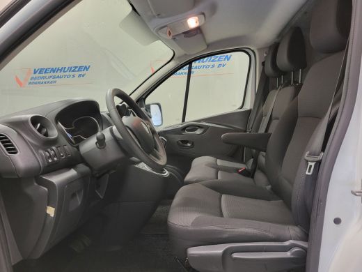 Renault Trafic 2.0dCi 145pk L2/H1 Automaat Euro 6! ActivLease financial lease