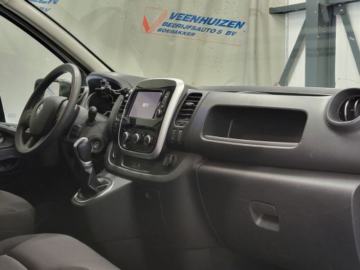Renault Trafic 2.0dCi 145pk L2/H1 Automaat Euro 6! ActivLease financial lease
