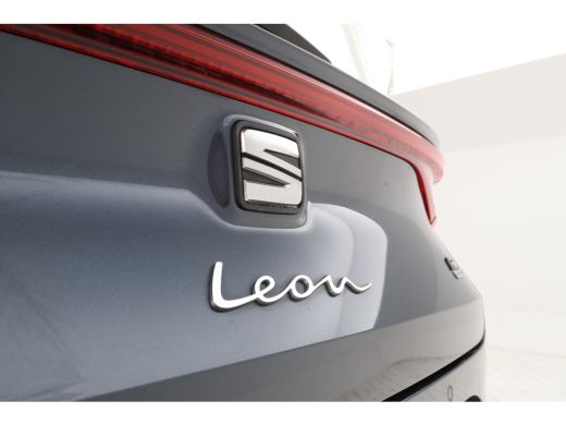 Seat Leon Sportstourer 1.4 TSI eHybrid PHEV FR Business Intense Automaat, Digital Dash, Adaptieve Cruise ActivLease financial lease