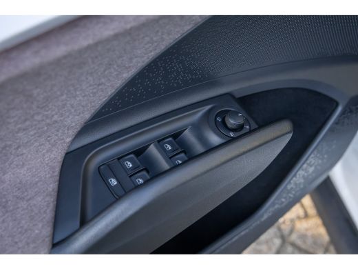 Skoda Enyaq iV 60 First Edition | Cruise adaptief | Memory | Matrix LED | Stuur+stoel verwarming | Keyless | Dod... ActivLease financial lease