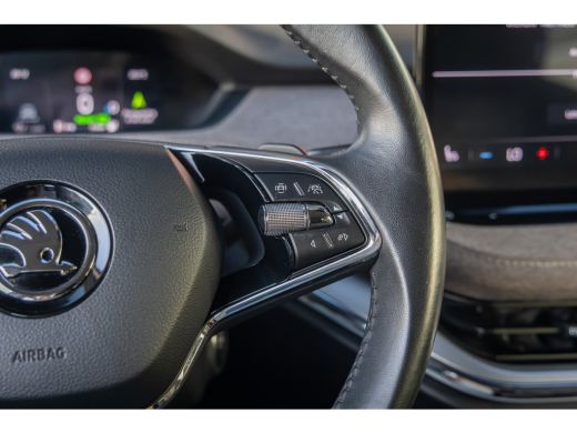 Skoda Enyaq iV 60 First Edition | Cruise adaptief | Memory | Matrix LED | Stuur+stoel verwarming | Keyless | Dod... ActivLease financial lease