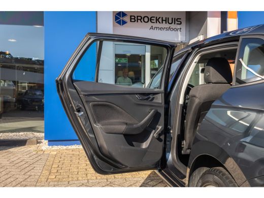 Skoda Scala 1.0 TSI Ambition | Apple Carplay/Android Auto | Digitaal dashboard | Airco | Cruise control | Nav... ActivLease financial lease