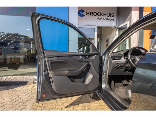 Skoda Scala 1.0 TSI Ambition | Apple Carplay/Android Auto | Digitaal dashboard | Airco | Cruise control | Nav... ActivLease financial lease