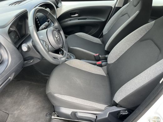 Toyota Aygo 1.0 VVT-i S-CVT Play | Automaat | Airconditioning | Carplay | Parkeercamera | Adaptive cruise con... ActivLease financial lease