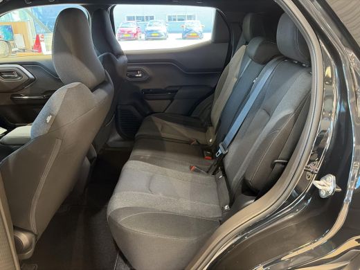 Toyota Urban Cruiser Dynamic 61 kWh ActivLease financial lease