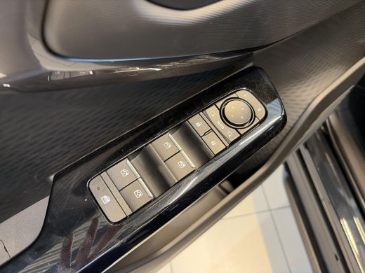 Toyota Urban Cruiser Dynamic 61 kWh ActivLease financial lease