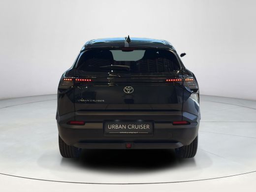 Toyota Urban Cruiser Dynamic 61 kWh ActivLease financial lease