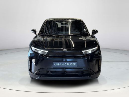 Toyota Urban Cruiser Dynamic 61 kWh ActivLease financial lease