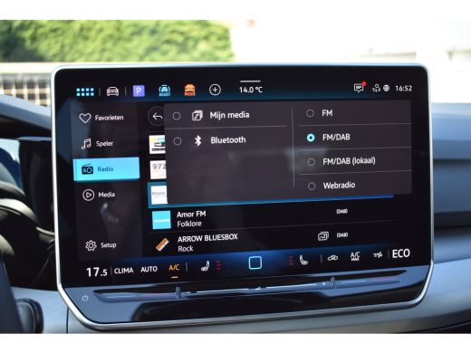 Volkswagen Golf Life Edition eHybrid | 'App-Connect' draadloze smartphone integratie | Achterbank in ongelijke de... ActivLease financial lease