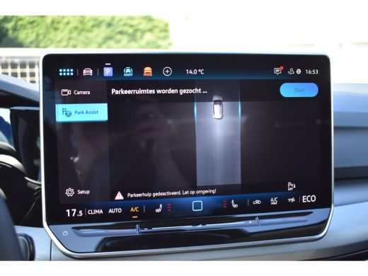 Volkswagen Golf Life Edition eHybrid | 'App-Connect' draadloze smartphone integratie | Achterbank in ongelijke de... ActivLease financial lease