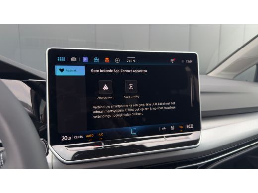 Volkswagen Golf Life Edition eHybrid | 'App-Connect' draadloze smartphone integratie | Achterlichten LED | Achter... ActivLease financial lease